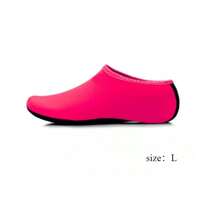 Chaussures d'eau pour femmes et hommes, séchage rapide, chaussettes aqua, natation, plage, pieds nus, yoga, exercice, accessoires sportifs, piscine, camping, indispensables. Très respirantes et légères, conviennent pour le port en été, réduisent la charge des pieds et sont faciles à transporter sur la plage. Le produit est léger, respirant et peut être commandé selon vos besoins.
