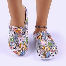 Cartoon Print Casual EVA Women Clogs, Close Toe Flat Heel Slip-On Clogs, All-Season Indoor Comfort Nurse Shoes Lightweight Waterproof Mules Clogs For Beach Wear - 彩色 - 查看 4