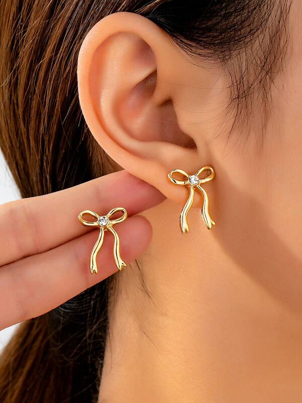1 Pair Fashionable Versatile Retro Cute Bow Stud Earrings For Women
