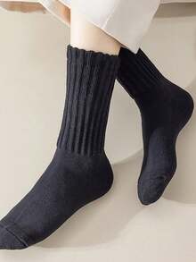 6/3/1 Pairs Women's Autumn/Winter Mid-Calf Socks, Multi-Layer Long Socks, Casual Knit Socks, Women's Ankle Socks, Leisure Socks, Burgundy Color, Suitable For Valentine's Day, Winter Elegance, Delicate Romantic, Warm Home Socks - Multicolor - View 5