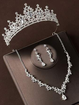 Bruidsaccessoireset: barokke kristallen kroon, minimalistische ketting en oorbellen, geschikt voor bruiloften, bijeenkomsten en feesten.