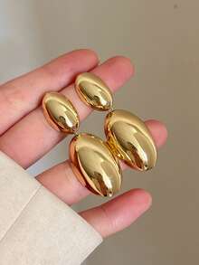 Double Oval Matte Metal Earrings - Understated Luxury For Work, Dates Or Everyday Life - Emas - View 2