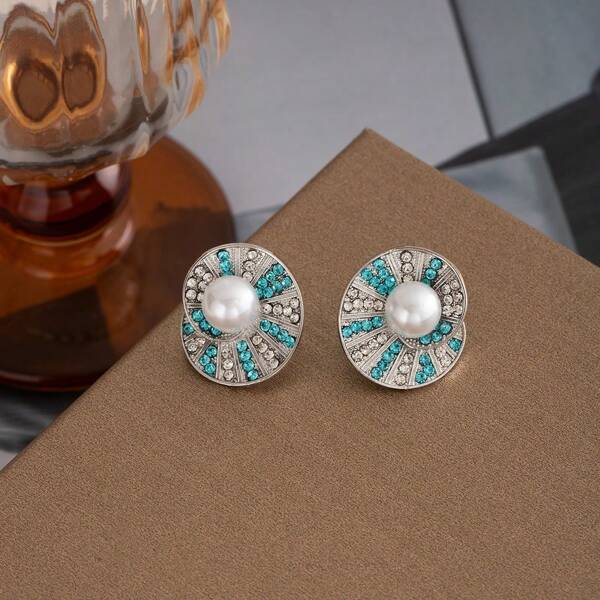 Aretes de perla con diseño retro francés de abeja e insecto: Joyería vintage elegante para mujeres con estilo