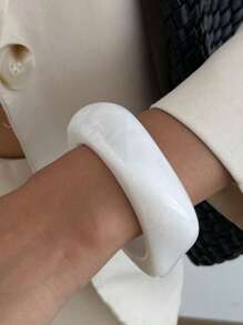 1 Piece Of Bohemian Style Fresh And Fashionable Geometric Asymmetrical Wide Resin Cuff Bracelet Gorgeous Light Luxury Daily Holiday Party Ladies Versatile Jewelry Bracelet Gift