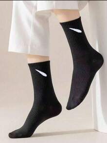 10 Pairs Of Men's Breathable Sports Socks, Fashionable Letter Printed High Stretch Outdoor Running Socks, Comfortable, Breathable, Anti-Smelling And Antibacterial Socks Are Suitable For Everyday Life Men's Sports Socks - Breathable Moisture-Wicking Athletic Socks For Running, Gym, Basketball - Non-Slip Cushioned Crew Socks (Pack Of 6), Fall Socks - A - View 5