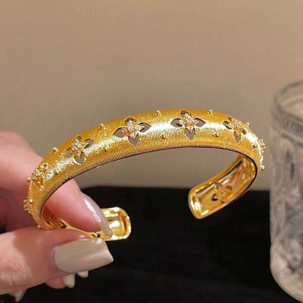 1pc Premium Luxury Micro-Inlaid Zirconium Stone Textured Open Bangle Bracelet, Golden, Suitable For Women's Daily Wear, Great Gift For Girlfriend, Wife, Best Friend, Mother