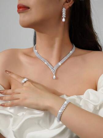 5 件奢华闪亮立方氧化锆首饰套装，包括耳环、戒指、项链、手链 - 适合女性、婚礼、派对、节日、生日