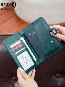 MIYIN 1 pièce Porte-passeport minimaliste accessoire de voyage - rangement pratique Porte-passeport multi-cartes en PU - fermeture par pression motif avion fournitures de vacances articles de voyage Portefeuille de passeport accessoires de voyage affaires décontractées femme et homme indispensables de voyage incontournables pour le voyage et la rentrée scolaire pour offrir à la famille, aux amis, aux amoureux