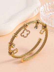 1 件钛钢 18K 镀金开口袖口手链，带哑光镂空幸运四叶草吊坠，适合女性日常佩戴 - 金黃色 - 查看 4