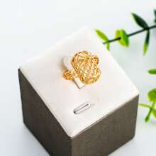 Conjunto de 5 elegantes colares e brincos com pingentes de flores e frutas banhados a ouro 18K, à prova d'água e resistente ao desbotamento, estilo Dubai, adequado para casamento, festa, uso diário, presente para mulheres