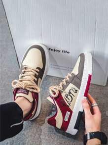 2025 New Spring/Summer Versatile Student Flat Board Shoes Men Casual Sports Sneakers (Shoelaces Random Style)