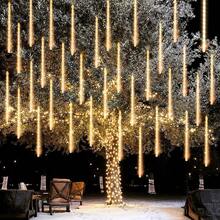 Decoraciones de luces brillantes para el 4 de julio, luces de lluvia de meteoros de 288 LED en rojo, azul y blanco de 12 pulgadas con 8 tubos, luz de lluvia en caída impermeable y enchufable para el Día de la Independencia para exteriores y jardín - Blanco cálido - Ver 1