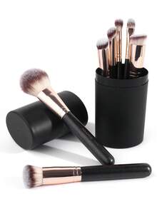 MAANGE 4/5/7件套专业化妆刷套装,带纸盒/收纳盒,包含粉扑、眼影刷、散粉刷、粉底刷、修容刷、遮瑕刷、眼影刷和晕染刷。刷毛柔软,便携易用,是旅行的理想之选,也是送给女性和女孩的绝佳礼物。该套装包含多种化妆刷,是一套完整的化妆刷套装,也是一份精美的化妆礼品套装。 - 黑色 - 查看 6