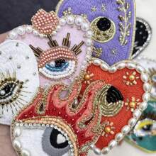 1 Piece - In A Variety Of Handmade Beads, Love Eyes, Cloth Stickers, Clothes, Bags, Shoes, Versatile Decorations, DIY Brooches, Badge Accessories, Graduation Gifts, Holiday Gifts