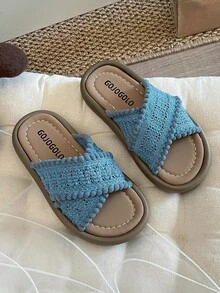 Comfortable Open Toe Girls Slippers - Breathable Lightweight Beach Sandals - Suitable For Outdoor Activities - Blue - View 4