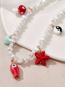 1 pieza Pequeño pez de cerámica, collar de perlas falsas con colgante de estrella de mar roja, adecuado para el uso diario de la mujer o para la playa