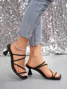 女童优雅法式细带高跟凉鞋，仪态万方，魅力十足，适合名媛淑女，四季必备——基础款高跟凉鞋——独特的斜纹绑带设计永不过时 - 黑色 - 查看 6