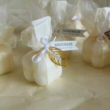 Gold Leaf Magic Cube Geurkaars - Bruiloftsbedankjes Cadeauset met Mesh Wrap, Bruidsdouche Decoratie, Romantisch Tafelstuk voor Jubileumfeest (4 Pakken)