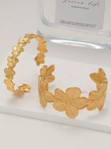 Fashionable Vintage Stainless Steel Flower Bangle Bracelet, Suitable For Daily Wear And Holiday Gifts