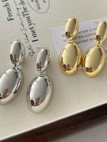 Double Oval Matte Metal Earrings - Understated Luxury For Work, Dates Or Everyday Life - Emas - View 4
