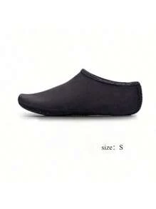 Chaussures d'eau pour femmes et hommes, séchage rapide, chaussettes aqua, natation, plage, pieds nus, yoga, exercice, accessoires sportifs, piscine, camping, indispensables. Très respirantes et légères, conviennent pour le port en été, réduisent la charge des pieds et sont faciles à transporter sur la plage. Le produit est léger, respirant et peut être commandé selon vos besoins.