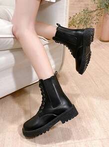 Women's Fashion Black Boots, 2024 Autumn/Winter New Versatile Belt Buckle Short Boots, Retro British Style Ankle Boots
