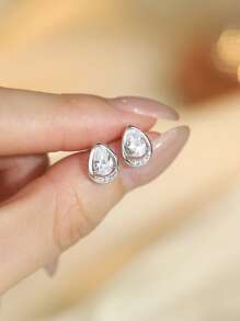 Pendientes de plata de ley 925 con gota hueca de circonita, livianos y de lujo, versátiles para uso diario, regalo para madres, novias, Pascua, San Valentín