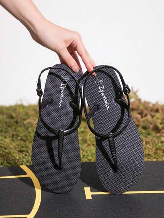 Sandalias tipo tanga con estilo gótico para mujeres, chanclas planas antideslizantes para la playa, versión coreana de ocio, imprescindible para viajar a Tailandia, chanclas de goma