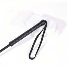 Látigo ecuestre de PVC duradero, herramienta auxiliar ecuestre, mango antideslizante con agarre cómodo, flexible y duradero, adecuado para todos los jinetes, entrenamiento al aire libre, carreras de caballos y actuaciones en el escenario, accesorios ecuestres, opción ideal para el Día de San Valentín, Acción de Gracias, Navidad y Halloween, un regalo perfecto para familiares y amigos, palas de látigo, accesorios de pareja