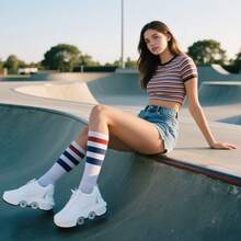 TWFJEL Shoes With Wheels For Girls, Roller Skate Shoes, Skateboard Shoes, Inline Skates, Adjustable Women's Shoes With Wheels For Girls And Boys - 黑與白 - 查看 3