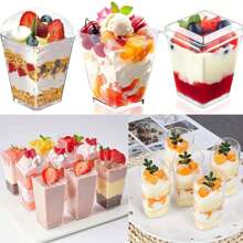 50 Stücke transparente quadratische und runde kreative Boxen, Mousse-Becher, Dessertständer, Vorspeisen. Kunststoff-Dessertbecher für Hochzeiten, wiederverwendbare dicke Mousse-Becher für Partys, Geburtstage, Schulanfang, Abschluss, Weihnachten