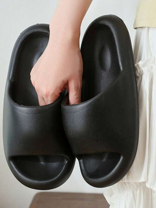 1 Pair Comfortable Flat Bathroom Slippers For Daily Wear Back To School