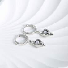 2 Pieces Of New Screw-Type Faux Pearl Earrings Personalized Design Temperament Versatile Earring Earrings Ladies Can Also Give Them To Friends For Daily Wear