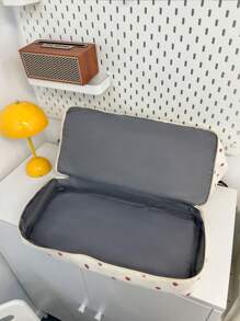 Bolsa de Viagem Overnight com Estampa de Morango em Veludo Corduroy, Bolsa Esportiva de Ginástica de Grande Capacidade para Yoga, Bolsa de Fim de Semana com Compartimento Seco e Úmido Separado e Compartimento para Sapatos, Bolsa de Ombro Casual e Portátil Adequada para Negócios, Férias, Outdoor, Esqui, Fitness, Proteção Laboral e Entrega, Acessórios Escolares