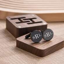 Khuy măng sét cá nhân hóa, Quà tặng phù rể, Khuy măng sét khắc chữ, Lời cầu hôn của phù rể, Bộ khuy măng sét và kẹp cà vạt cho phù rể, Quà tặng tiệc độc thân, Đầy màu sắc, Dễ thương, Đáng yêu, Ngộ nghĩnh, Kawaii, Y2K, Phong cách, Unisex, Thường ngày, Tùy chỉnh, Cá nhân hóa, Độc đáo, Được thiết kế riêng, Quà tặng lý tưởng cho anh ấy, Quà tặng lý tưởng cho cô ấy, Bạn trai, Bạn gái, Gia đình, Bạn bè, Lãng mạn tinh tế, Vẻ duyên dáng mùa đông, Sự quyến rũ năm mới, Dành cho gia đình - Nhiều màu - Xem 6