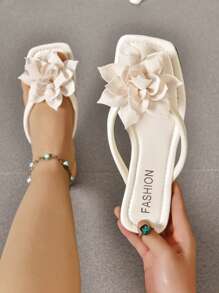 1 Pair Fashionable Teenage, Floral Beach Thong Sandals, Stylish Flat Slip-On Slippers For Outdoor Wear