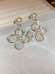 1 Pair Elegant Fashionable Faux Pearl Flower Dangle Earrings, Suitable For Women's Party, Holiday, And Commute Accessories