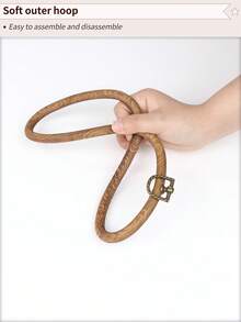 3 حلقات تطريز بنمط خشبي بيضاوي على الطراز القديم لل- DIY، إطارات تطريز، إطارات تنجيد، حلقات معلقة لصنع حلم، متوفرة ب- 6 أحجام، مصنوعة من ABS و PVC مع خطافات معدنية لديكور المنزل والهالوين والكريسماس والمفاتيح والحقائب والمكاتب والسيارات، تشمل 16 إبرة