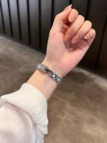 The New Diamond Bracelet Strap Is Compatible With Apple Watch Straps, Compatible With Apple Watch Straps 10/8/9/7/6/5/4/3/2/1 Series, And Compatible With Apple Watch Straps Ultra40mm 44 41 45 49 42 38mm Women's Fashion Bracelet Accessories. It Is Not Stuffy And Comfortable To Wear, Perfectly Fitting The Wrist