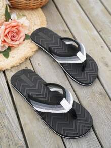 Tongs pour hommes, sandales, sangles en tissu gris, vert et noir blocs de couleurs à la mode, sandales plates d'extérieur décontractées pour la plage, marron