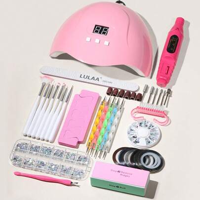 22 件美甲套装：UV 凝胶美甲灯、指甲锉、美甲笔、点画笔、指甲装饰、手指分离器、角质层推刀、角质层钳、指甲金/银线、指甲刷