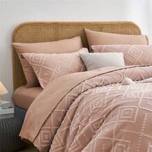 7 Pieces Tattered Style Tufted Style Bed Comforter Set, Soft And Comfortable Summer Bedding Set, Hotel Room Decor, Suitable For All Seasons, Vacuum - Compressed Wrapping, Including 1 Comforter, 1 Flat Sheet, 1 Fitted Sheet, 4 Pillowcases. - 粉紅色-B008 - 查看 7