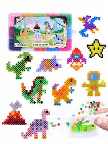 Set di 1.500 perle da stirare da 5 mm, giocattolo educativo fai-da-te per bambini, creativo per la realizzazione di gioielli, include 15 tipi di perle, 6 modelli, carta da stiro, pinzette e 24 accessori colore casuale, adatto per bambini oltre 5 anni, regali di compleanno e festività, creativi mestieri.