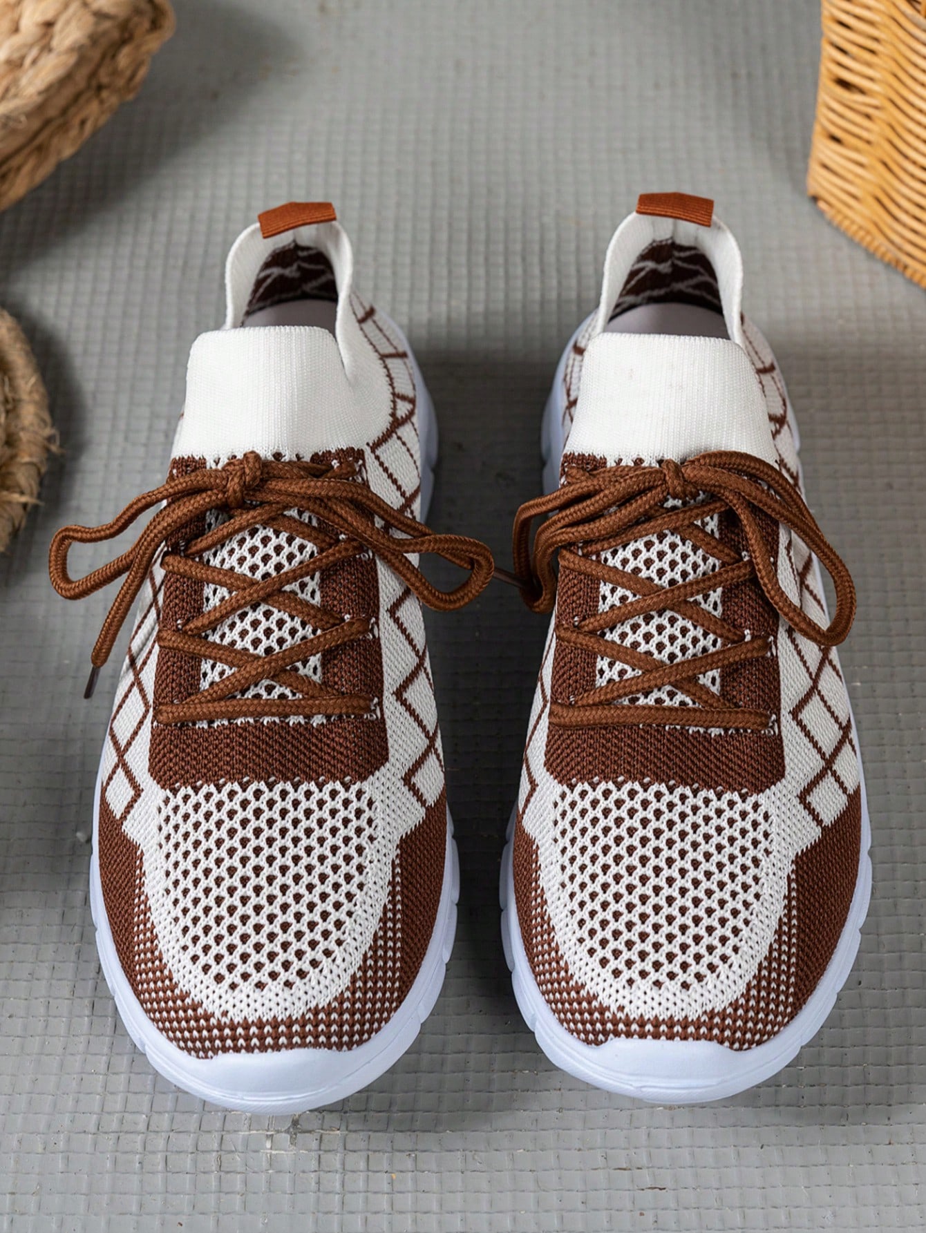 أحذية تنس مسطحة بكعب منخفض ل- المرأة ذات المقاس ال...