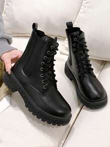 Women's Fashion Black Boots, 2024 Autumn/Winter New Versatile Belt Buckle Short Boots, Retro British Style Ankle Boots