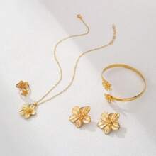 4pcs Flower Jewelry Set, Vintage Golden Flower Pendant Necklace, Bracelet, Ring, Earrings, Luxurious