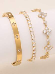 Brazalete minimalista y elegante de acero inoxidable con trébol de cuatro hojas de CZ, adecuado para el uso diario de las mujeres en todas las estaciones