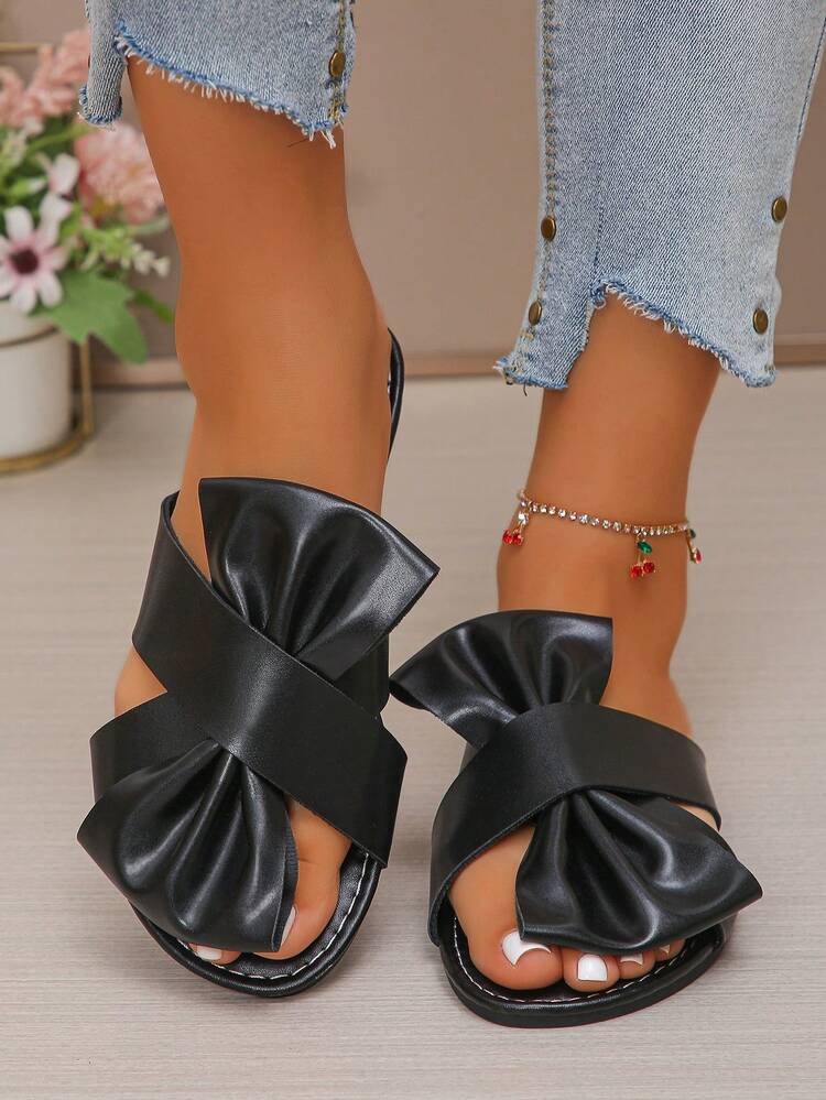 Sandálias Flat transparentes de couro sintético (PU) com duas alças gráficas, modernas e elegantes - Preto - Visão 4