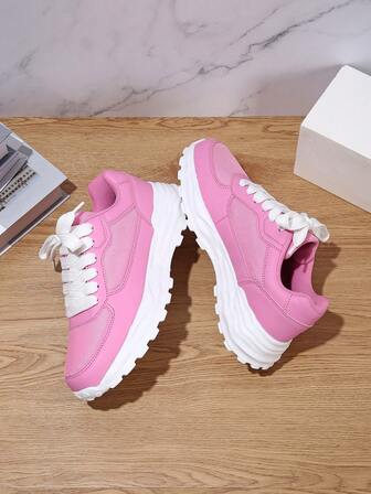 春夏女士透气网眼运动鞋，舒适休闲户外步行鞋