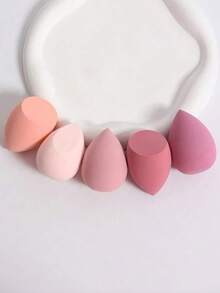 1 pezzo/2 pezzi/3 pezzi/4 pezzi/6 pezzi/12 pezzi/16 pezzi Set di spugne per il trucco di colori casuali, spugne per il trucco, spugne a forma di goccia d'acqua multicolore senza lattice, utilizzabili sia a secco che bagnate per mixer di fondotinta, perfette per creme, polveri e liquidi, semplici e facili da usare, facili da trasportare, trucco, economico, decorazione della stanza, vanità, viaggio, camera da letto, accessori per il trucco, cuscinetto, miscelatore per trucco, cuscinetto per polvere, spugna per trucco, economico, riempimento calze, trucco, strumenti per il trucco, roba economica, regali, regali per donne, regali di Natale